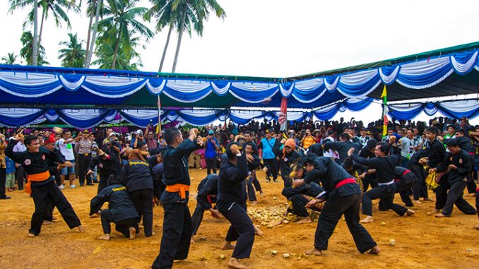 pengertian upacara adat, upacara adat bangka belitung, upacara adat nujuh jerami, upacara adat lampung, pakaian adat bangka belitung, lagu daerah bangka belitung, upacara adat bengkulu, sistem kekerabatan bangka belitung, adat istiadat bangka belitung, makanan khas bangka belitung, rumah adat bangka belitung, ritual adat bangka belitung, tradisi bangka belitung, alat musik bangka belitung, pengertian upacara adat, fungsi upacara adat, kebudayaan bangka belitung, macam macam upacara adat bangka belitung. upacara adat rebo kasan, upacara adat maras tahun, upacara adat mandi belimau, upacara adat sepintu sedulang, upacara adat perang ketupat, upacara adat buang jong